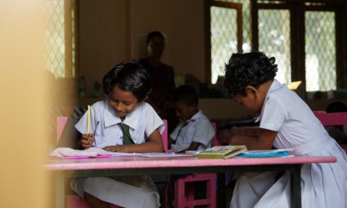 SriLanka_HelpingHands_2015
